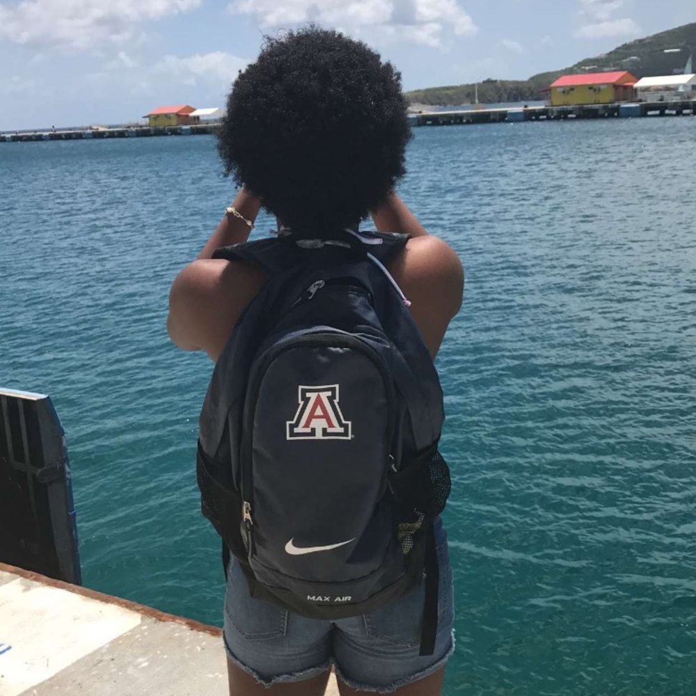 Meet your Posher, Saundra